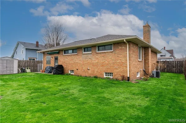 $179,900 | 15 Hamilton Avenue, Lackawanna, NY 14218
