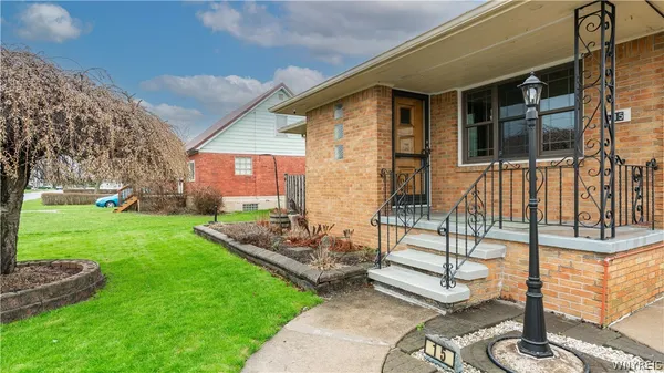 $179,900 | 15 Hamilton Avenue, Lackawanna, NY 14218