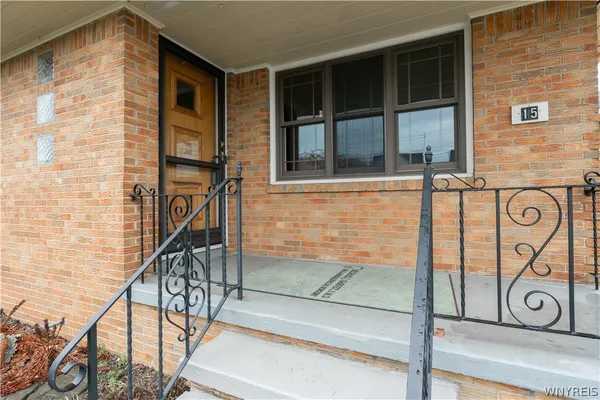 $179,900 | 15 Hamilton Avenue, Lackawanna, NY 14218