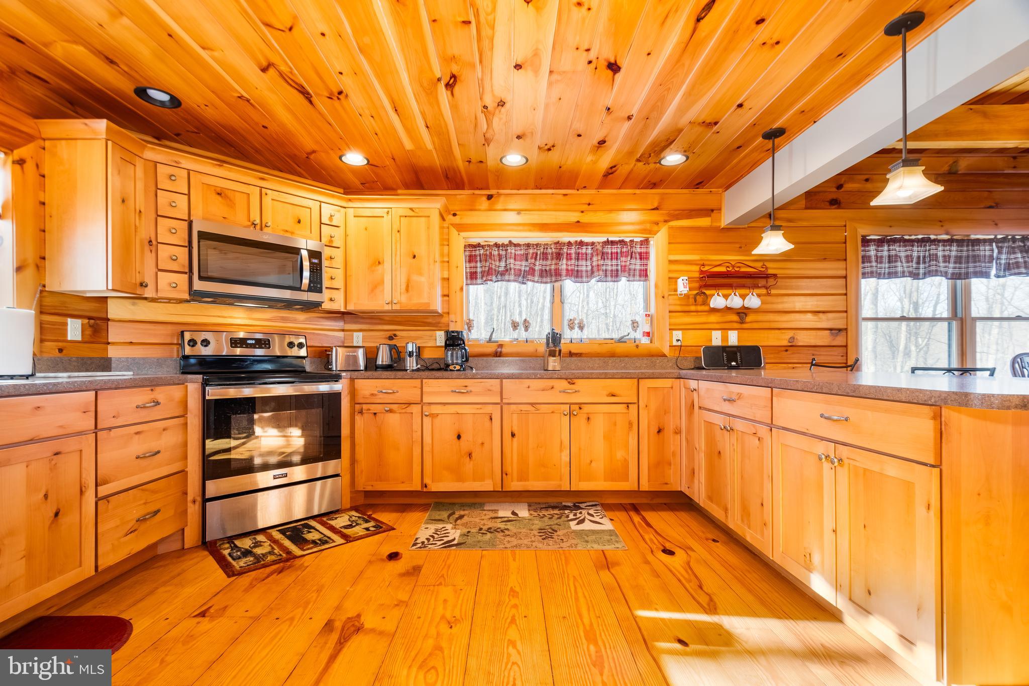 805 Hunters Ridge Drive Oakland, MD 21550 - Photo 4 of 63 Gallery Image 4