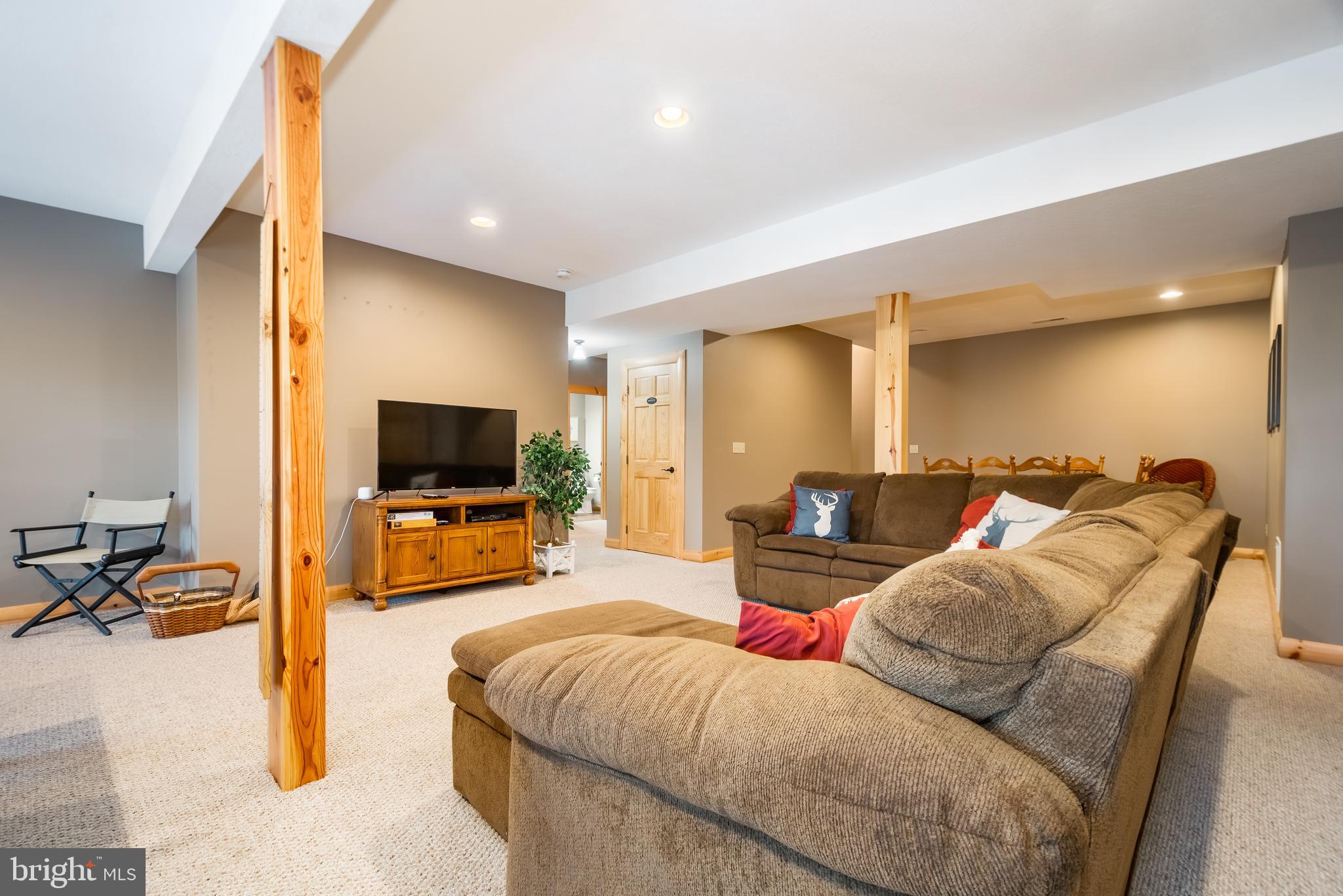 805 Hunters Ridge Drive Oakland, MD 21550 - Photo 43 of 63 Gallery Image 43
