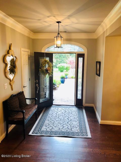 10601 Riva Road Louisville, KY 40223 - Photo 9 of 56 foyer open