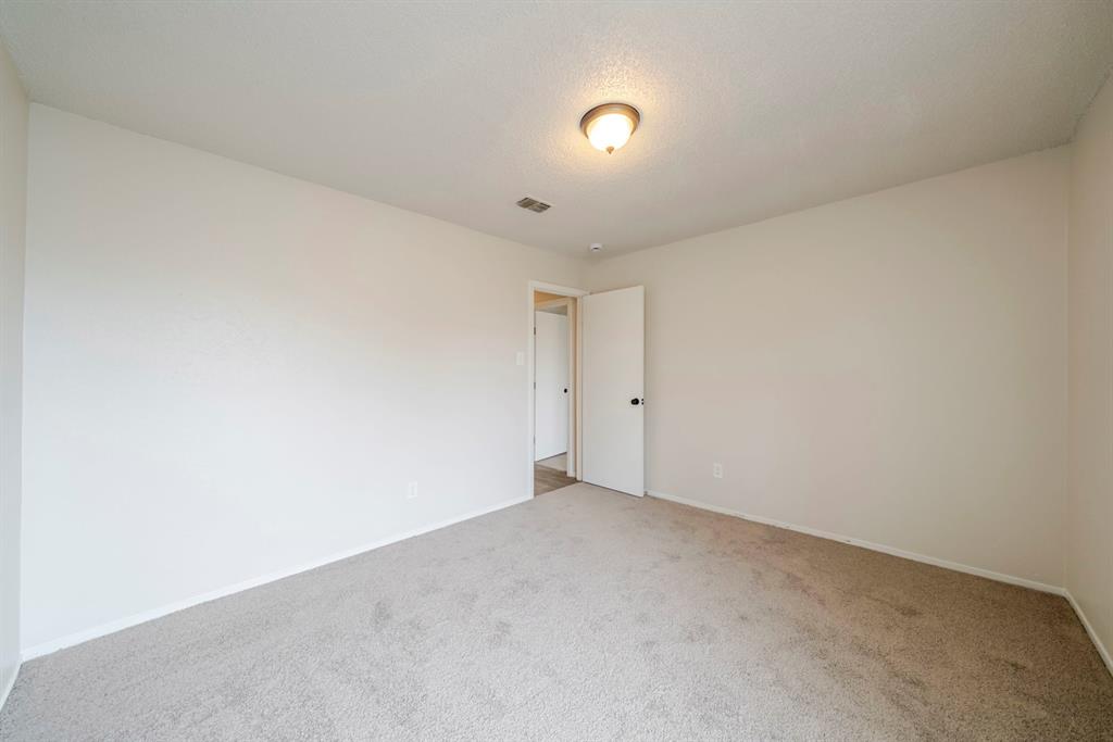 825 Reveille Road Fort Worth, TX 76108 - Photo 16 of 19