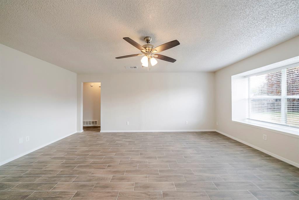 825 Reveille Road Fort Worth, TX 76108 - Photo 5 of 19