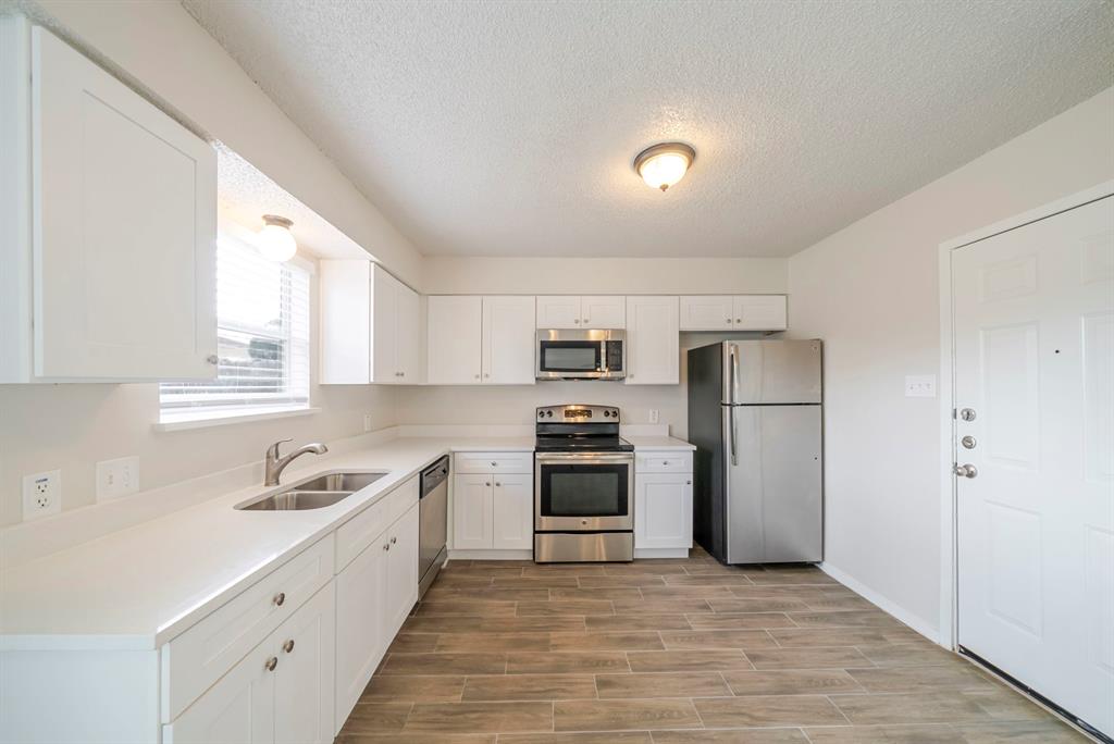 825 Reveille Road Fort Worth, TX 76108 - Photo 9 of 19