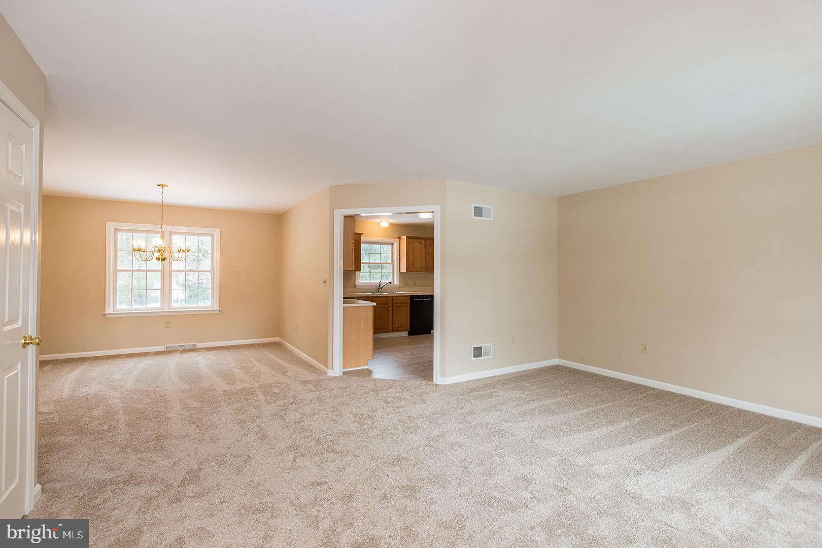 1029 Hunsicker Road Lancaster, PA 17601 - Photo 8 of 44