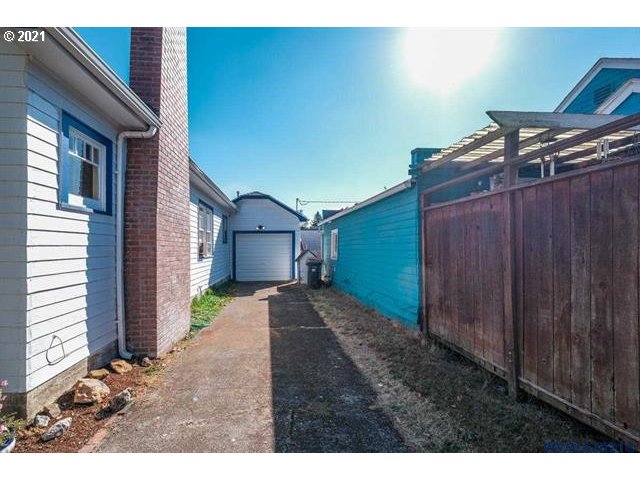 265 Hiatt Street Lebanon, OR 97355 - Photo 27 of 32 Gallery Image 27
