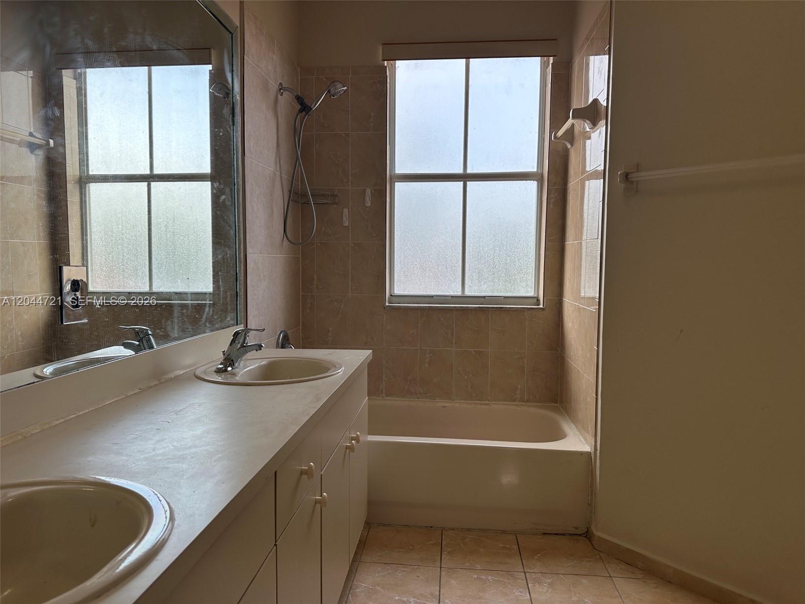 13741 Southwest 274th Terrace Homestead, FL 33032 - Photo 27 of 35 Primary bathroom