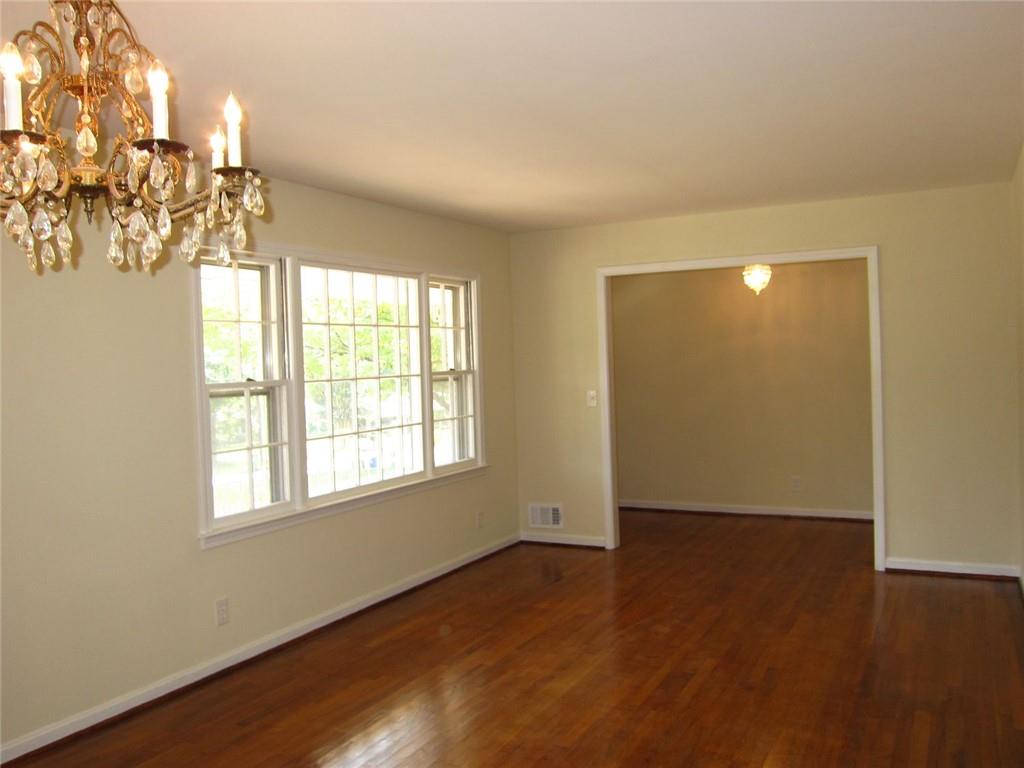 1740 Samaria Trail Tucker, GA 30084 - Photo 5 of 31 a view of livingroom with window