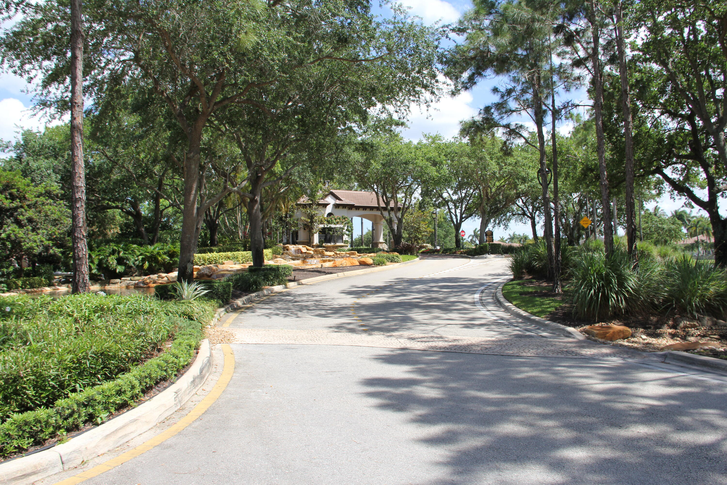 15234 Southwest 40th Street Davie, FL 33331 - Photo 44 of 59 IMG_9356