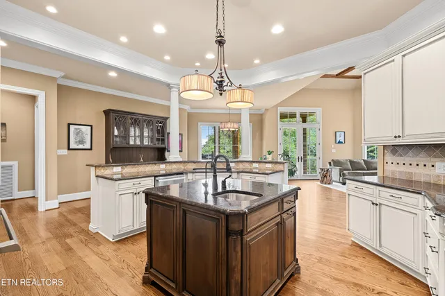 $2,250,000 | 818 Hammock Lane, Knoxville, TN 37934