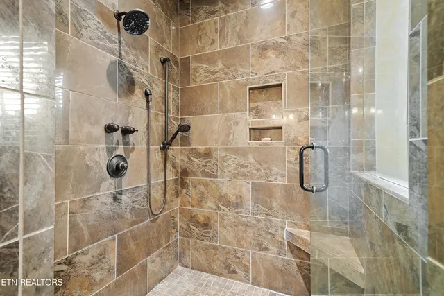 $2,250,000 | 818 Hammock Lane, Knoxville, TN 37934