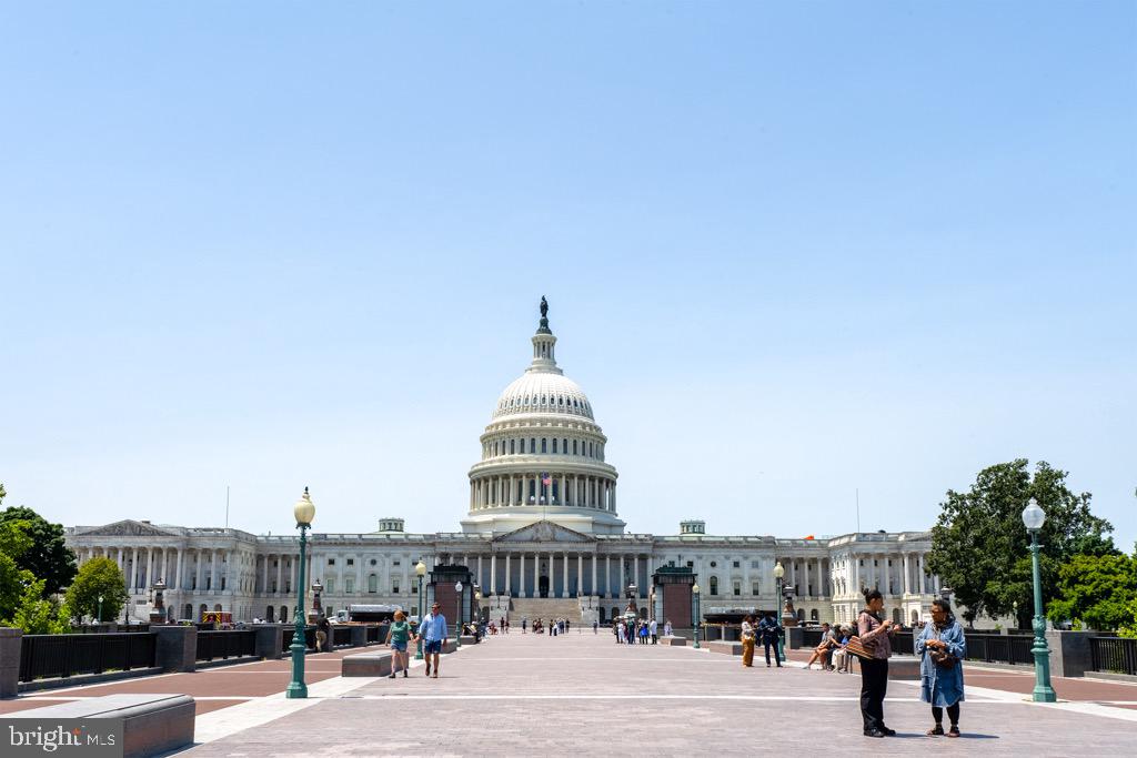 12 3rd Street Southeast, Unit 1 Washington, DC 20003 - Photo 13 of 14
