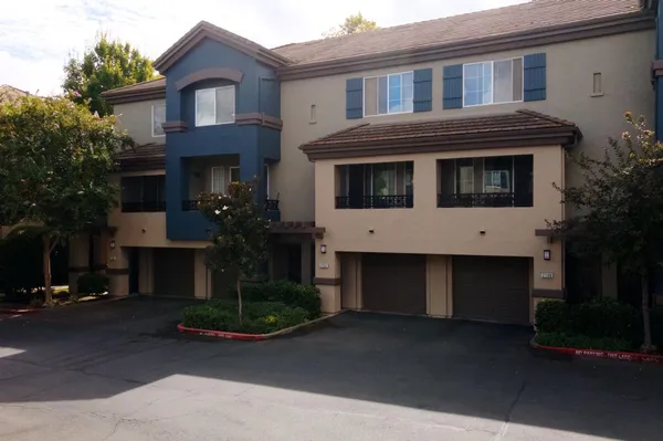$350,000 | 2001 Club Center Drive, Unit 2107, Sacramento, CA 95835