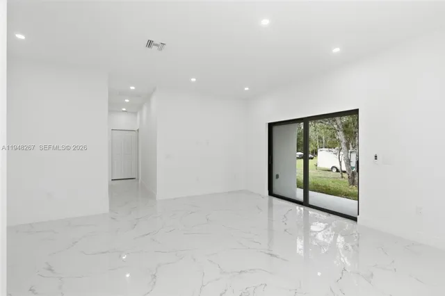 $415,000 | 161 Blackstone Drive, Fort Myers, FL 33913