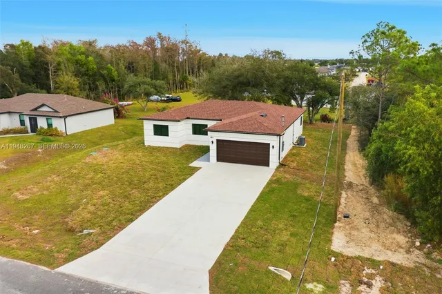 $415,000 | 161 Blackstone Drive, Fort Myers, FL 33913