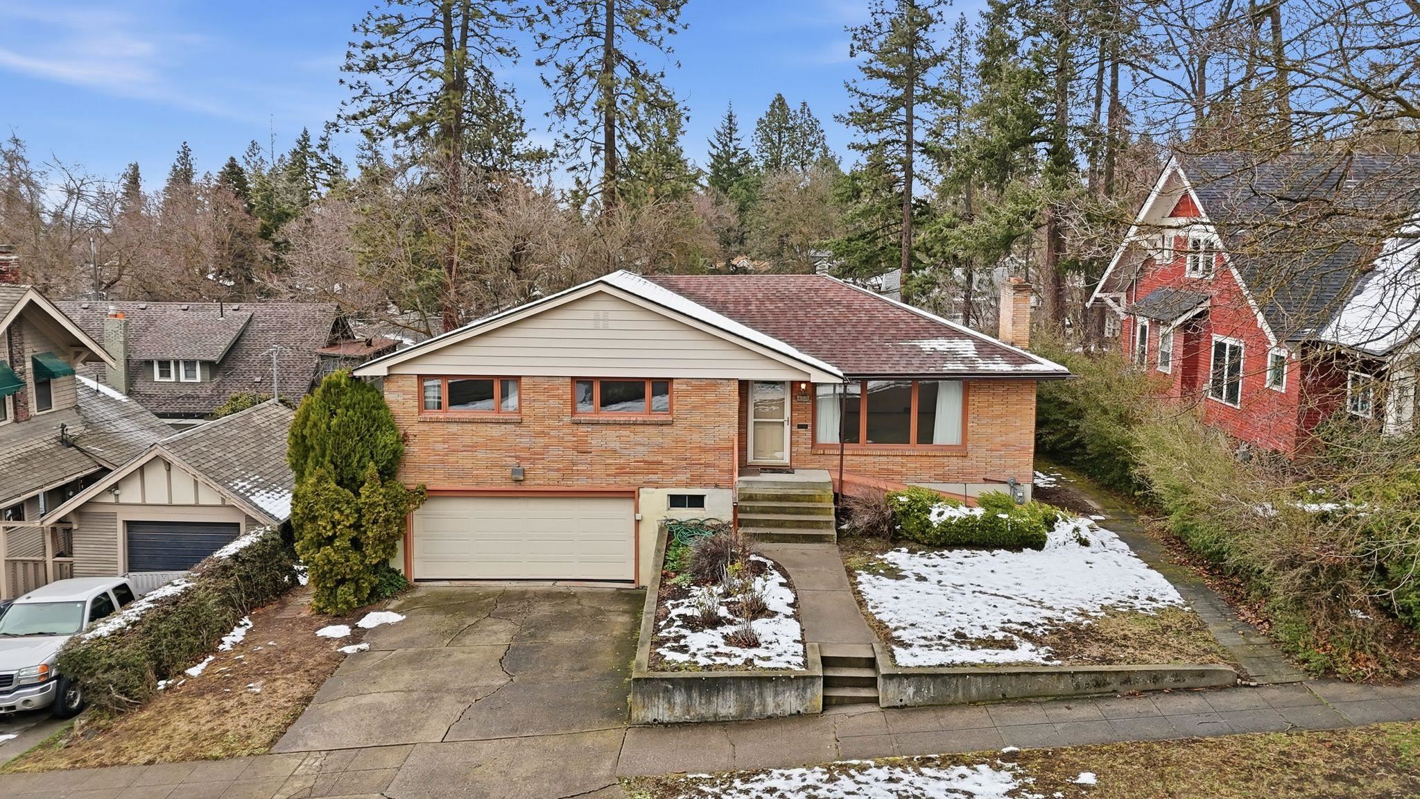 1022 West 16th Avenue Spokane, WA 99203 - Photo 1 of 36