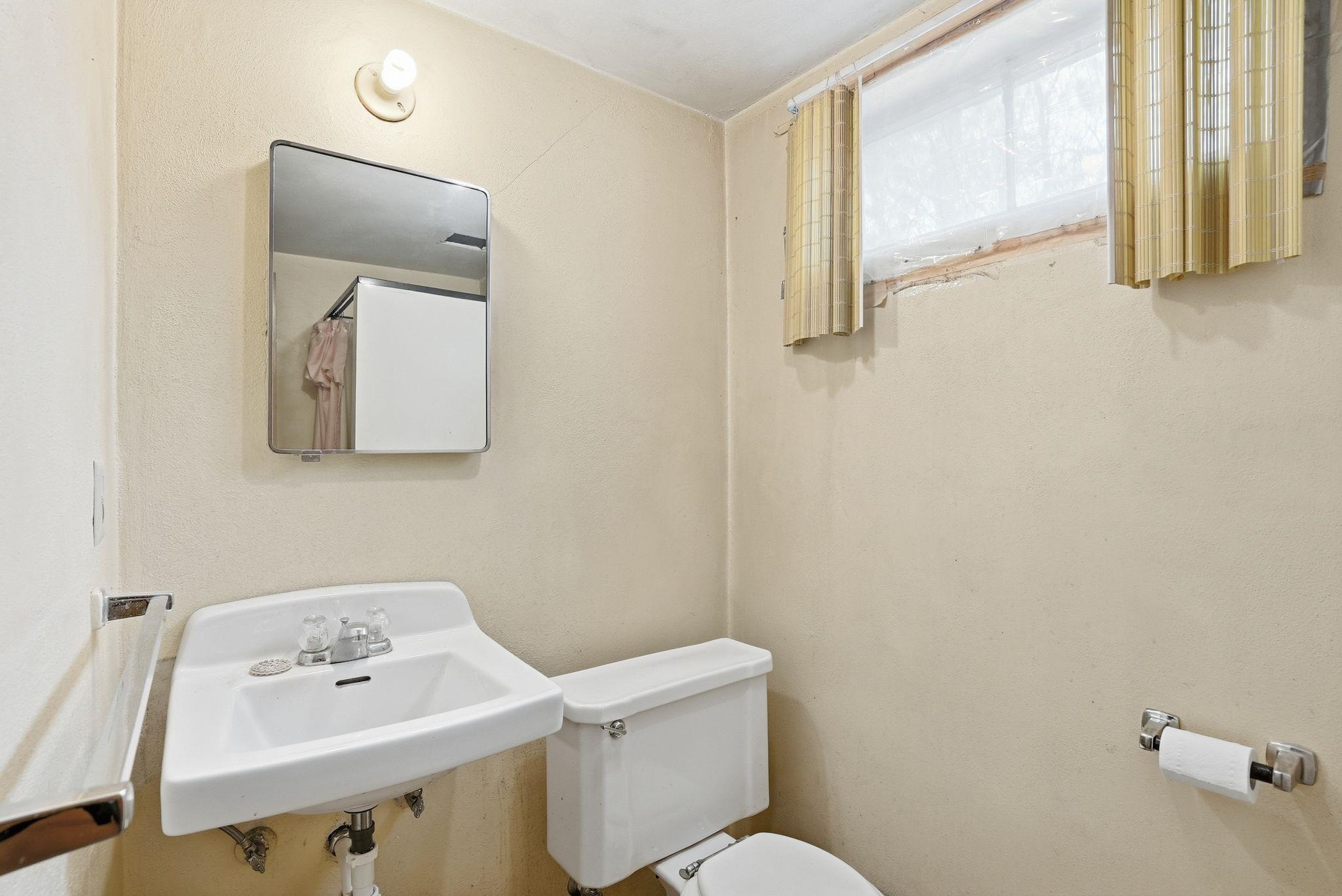 1022 West 16th Avenue Spokane, WA 99203 - Photo 24 of 36