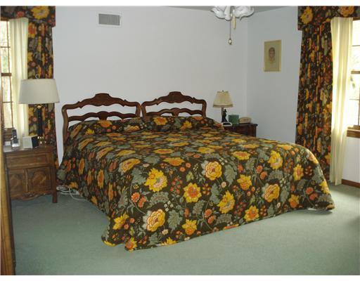 217 Highland Road Fox Chapel, PA 15238 - Photo 8 of 18 Master Bedroom.