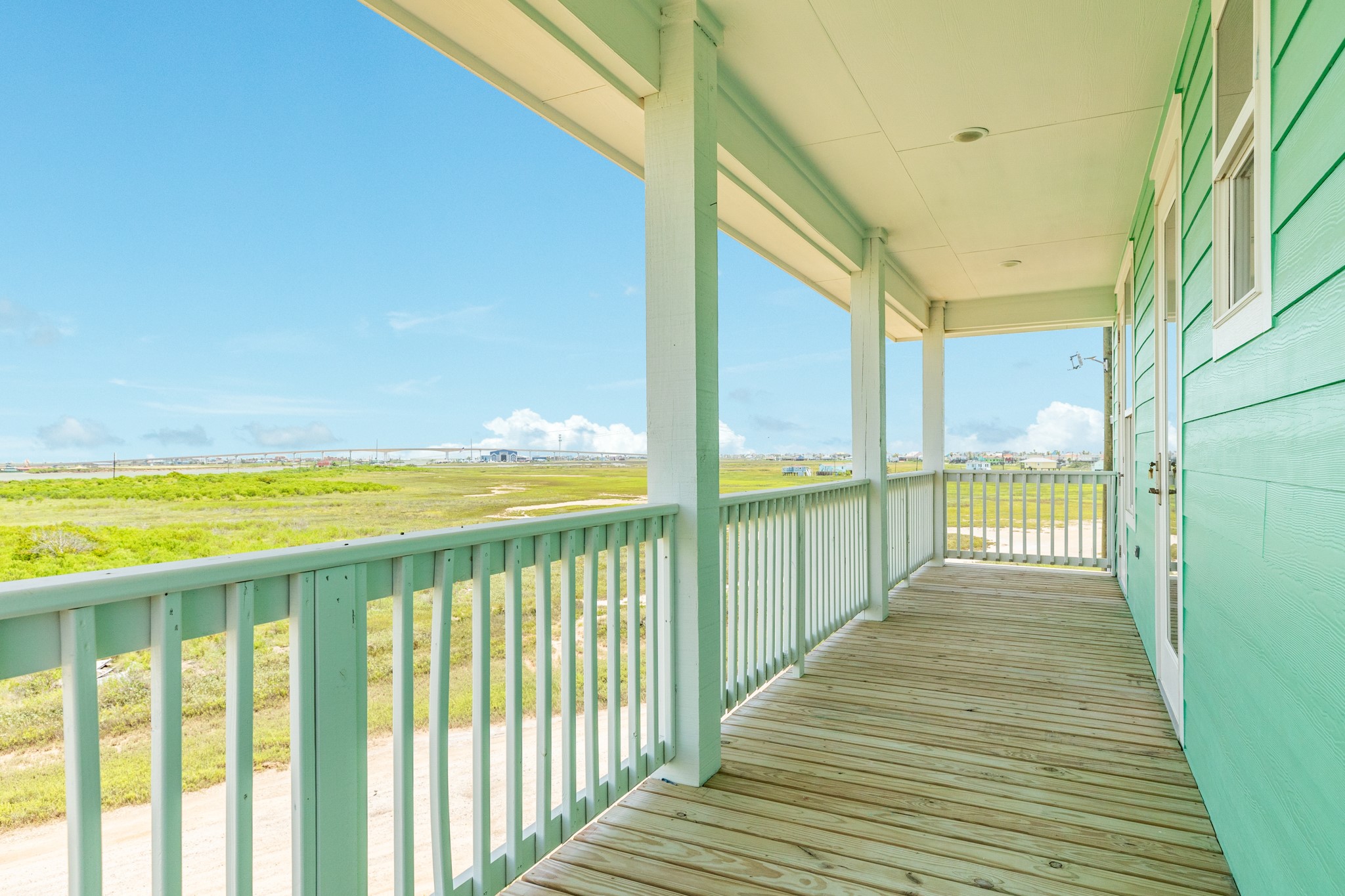 816 Coast Guard Drive Surfside Beach, TX 77541 - Photo 11 of 31