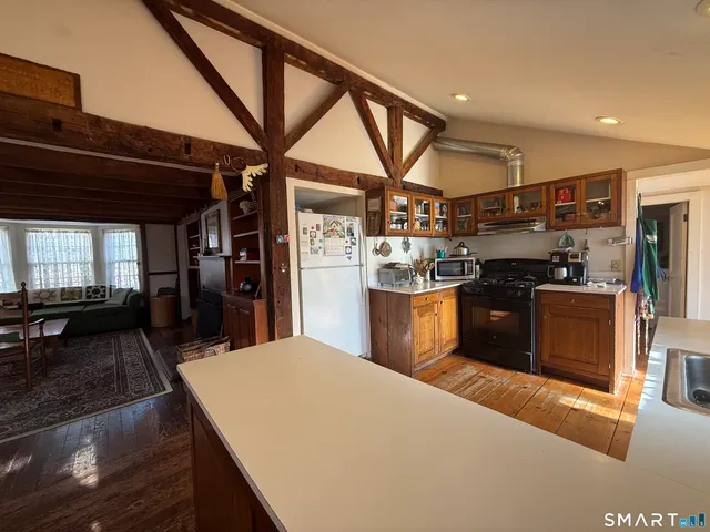 $379,900 | 127 Windy Hill Road, Hampton, CT 06247