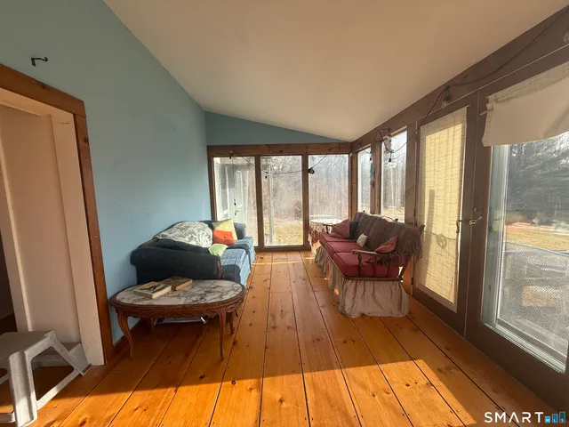 $379,900 | 127 Windy Hill Road, Hampton, CT 06247