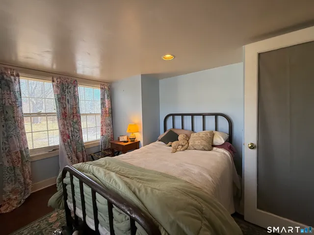 $379,900 | 127 Windy Hill Road, Hampton, CT 06247