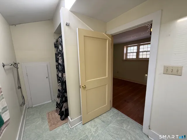 $379,900 | 127 Windy Hill Road, Hampton, CT 06247