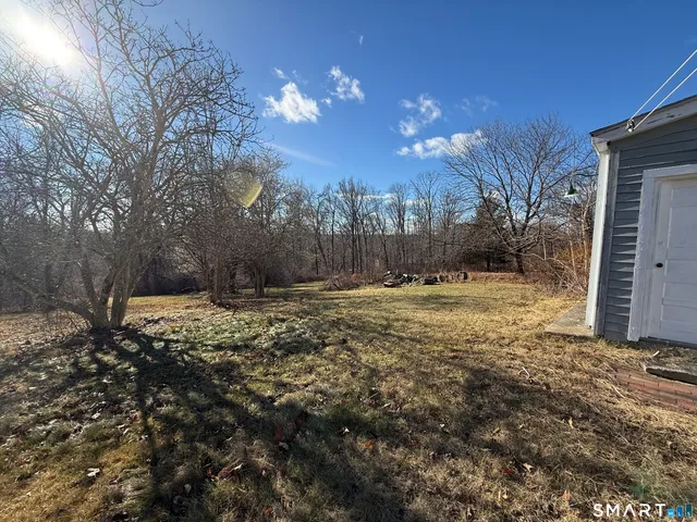 $379,900 | 127 Windy Hill Road, Hampton, CT 06247