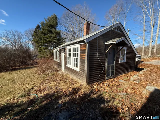 $379,900 | 127 Windy Hill Road, Hampton, CT 06247