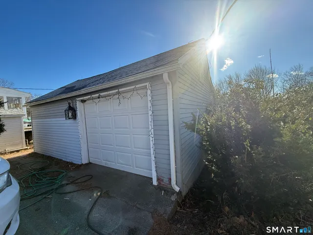 $379,900 | 127 Windy Hill Road, Hampton, CT 06247