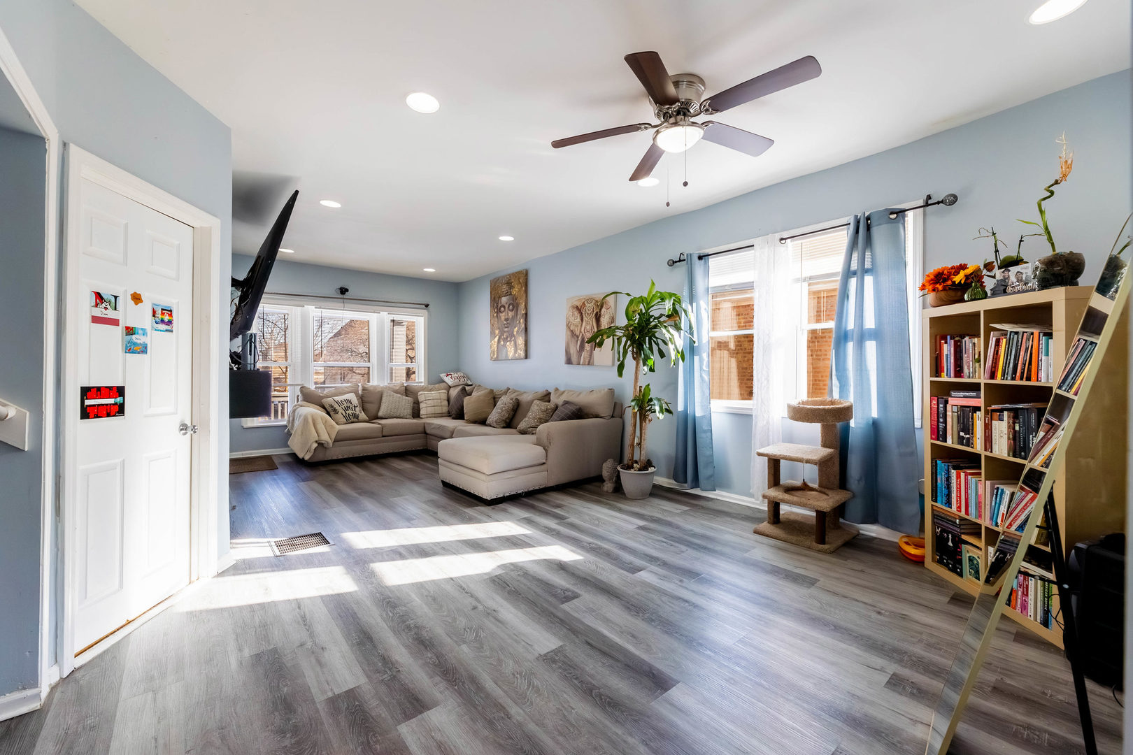 9020 South Carpenter Street Chicago, IL 60620 - Photo 8 of 25