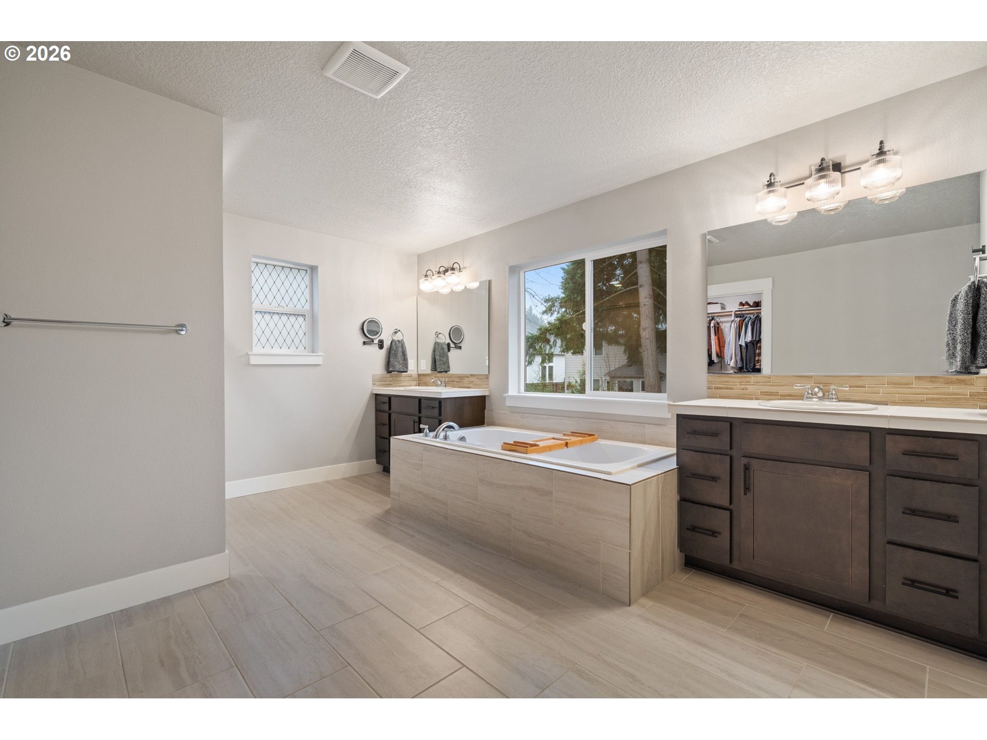 17671 Southwest Cobb Lane Beaverton, OR 97007 - Photo 33 of 48