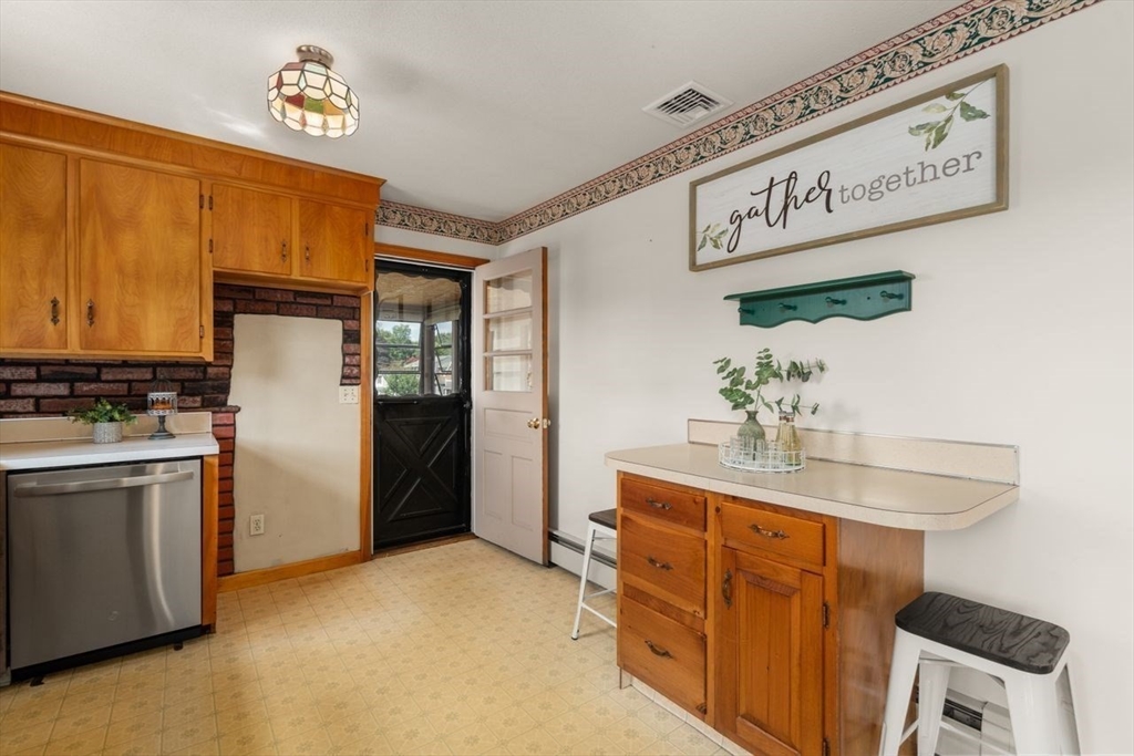 29 Rosedale Avenue North Andover, MA 01845 - Photo 14 of 29 Gallery Image 14
