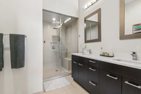 $700,000 | 1536 West Walton Street, Unit 3, Chicago, IL 60642
