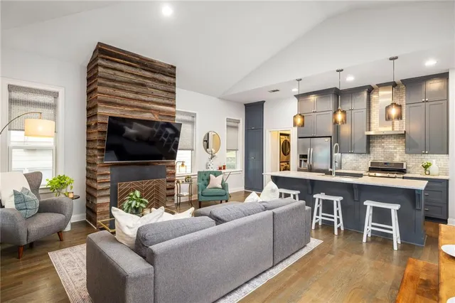 $450,000 | 1721 Marietta Road Northwest, Atlanta, GA 30318