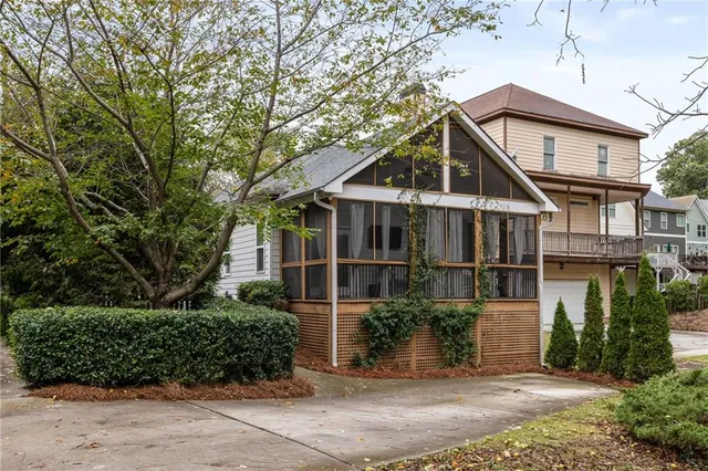 $450,000 | 1721 Marietta Road Northwest, Atlanta, GA 30318