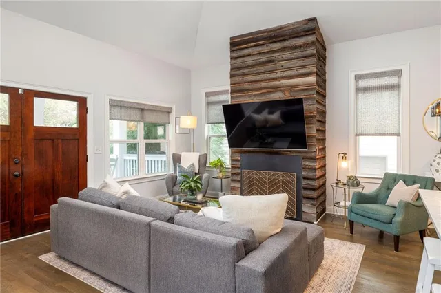 $450,000 | 1721 Marietta Road Northwest, Atlanta, GA 30318