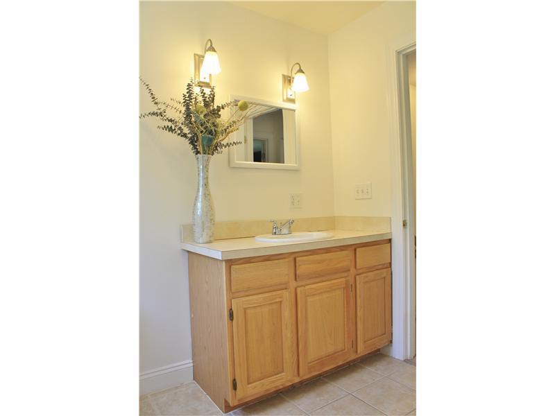 19 Anthoine Road Windham, ME 04062 - Photo 22 of 29 Bathroom.