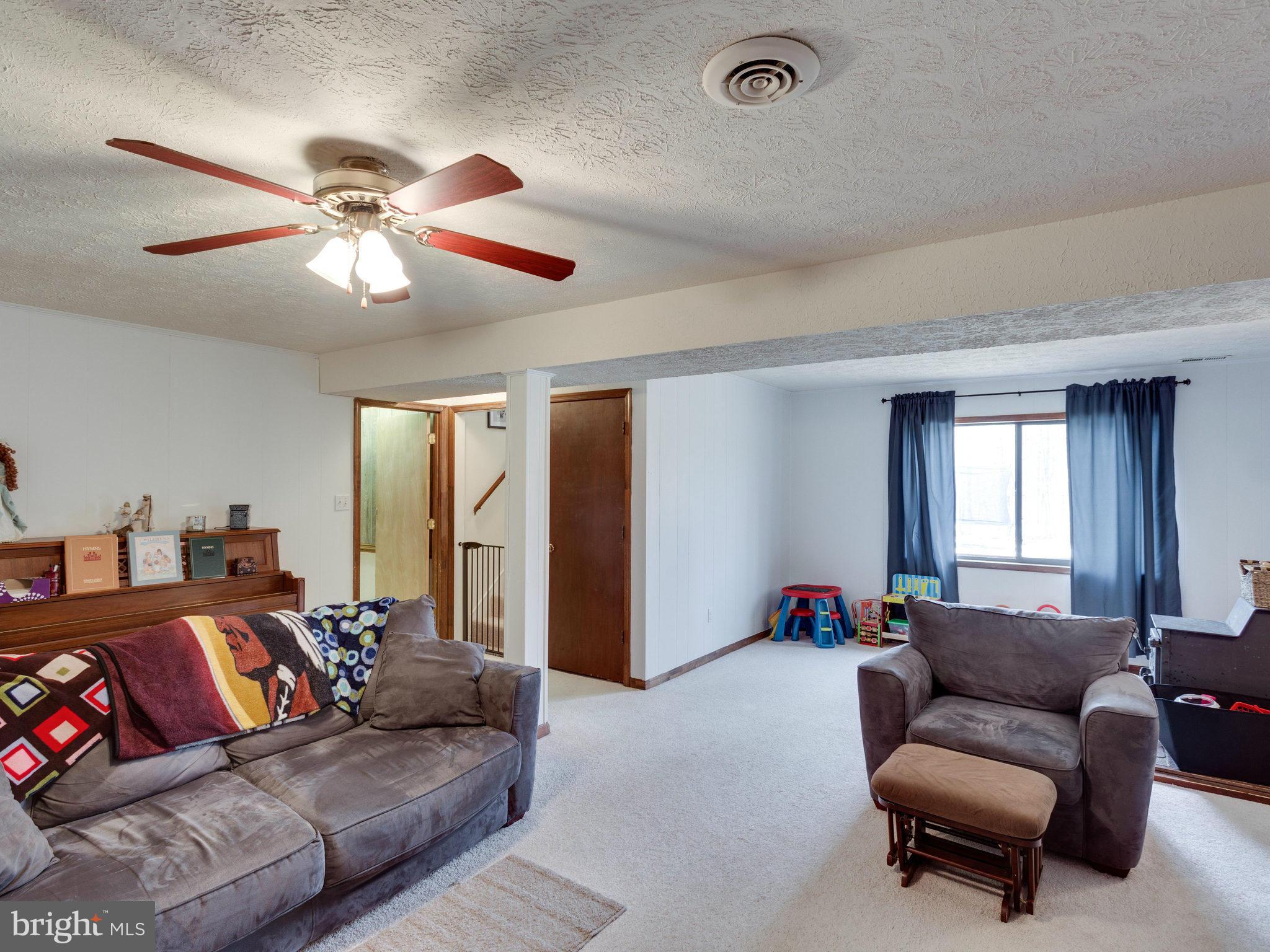 9647 Routts Hill Road Warrenton, VA 20186 - Photo 15 of 21 Interior (General)