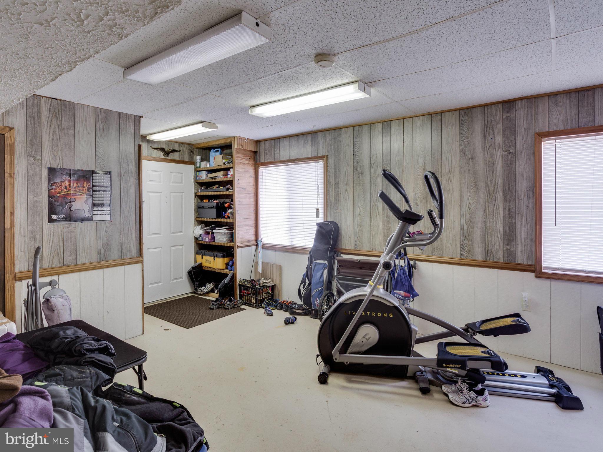 9647 Routts Hill Road Warrenton, VA 20186 - Photo 17 of 21 Interior (General)