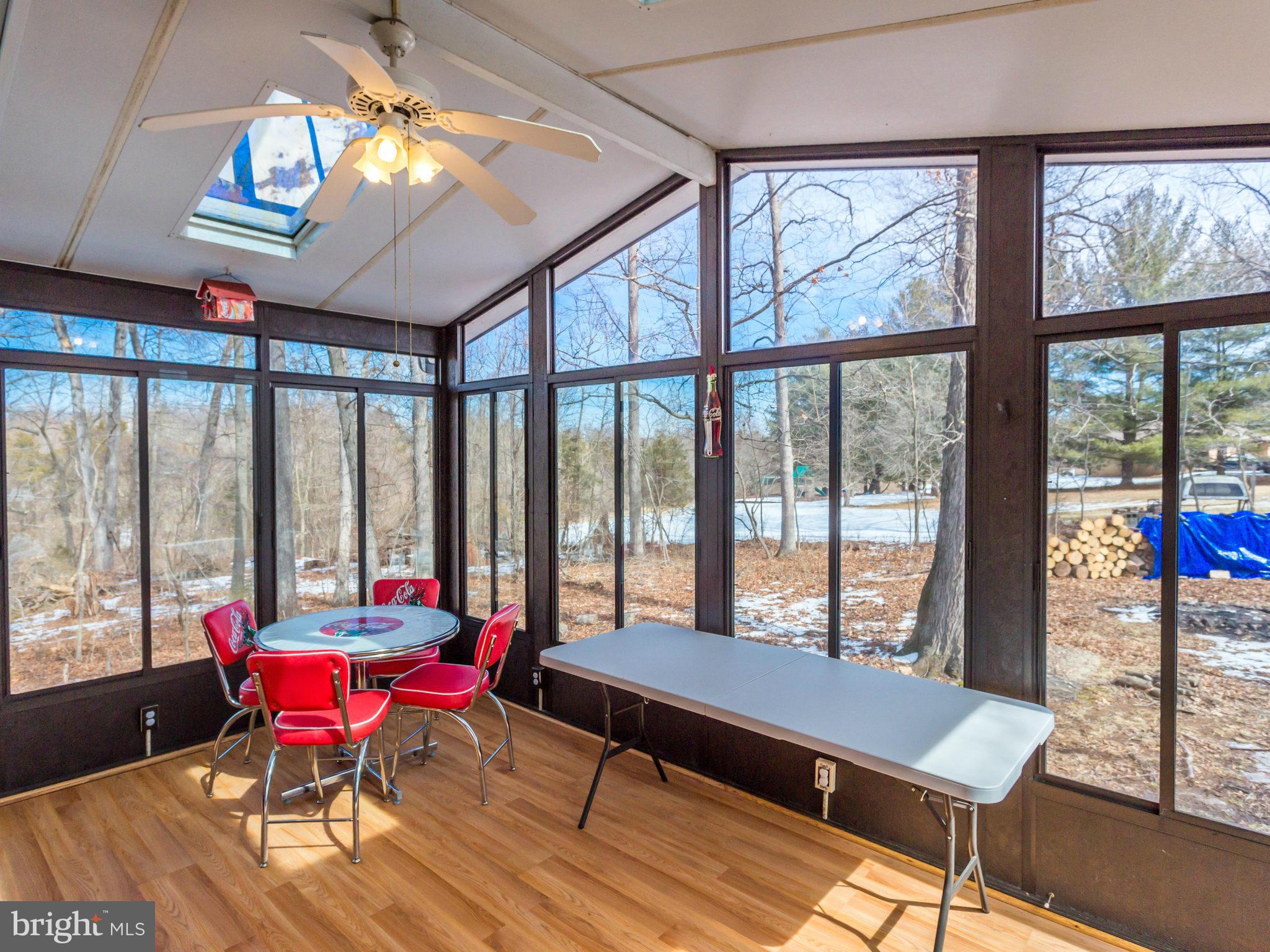 9647 Routts Hill Road Warrenton, VA 20186 - Photo 4 of 21 Interior (General)