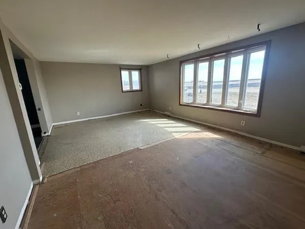 $200,000 | 2232 300th Street, Madison, MN 56256