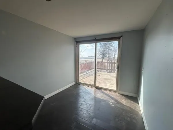 $200,000 | 2232 300th Street, Madison, MN 56256