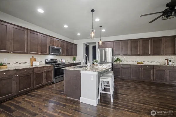 $619,900 | 207 Fielding Street Northeast, Orting, WA 98360