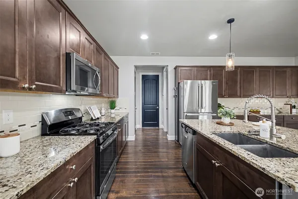 $619,900 | 207 Fielding Street Northeast, Orting, WA 98360