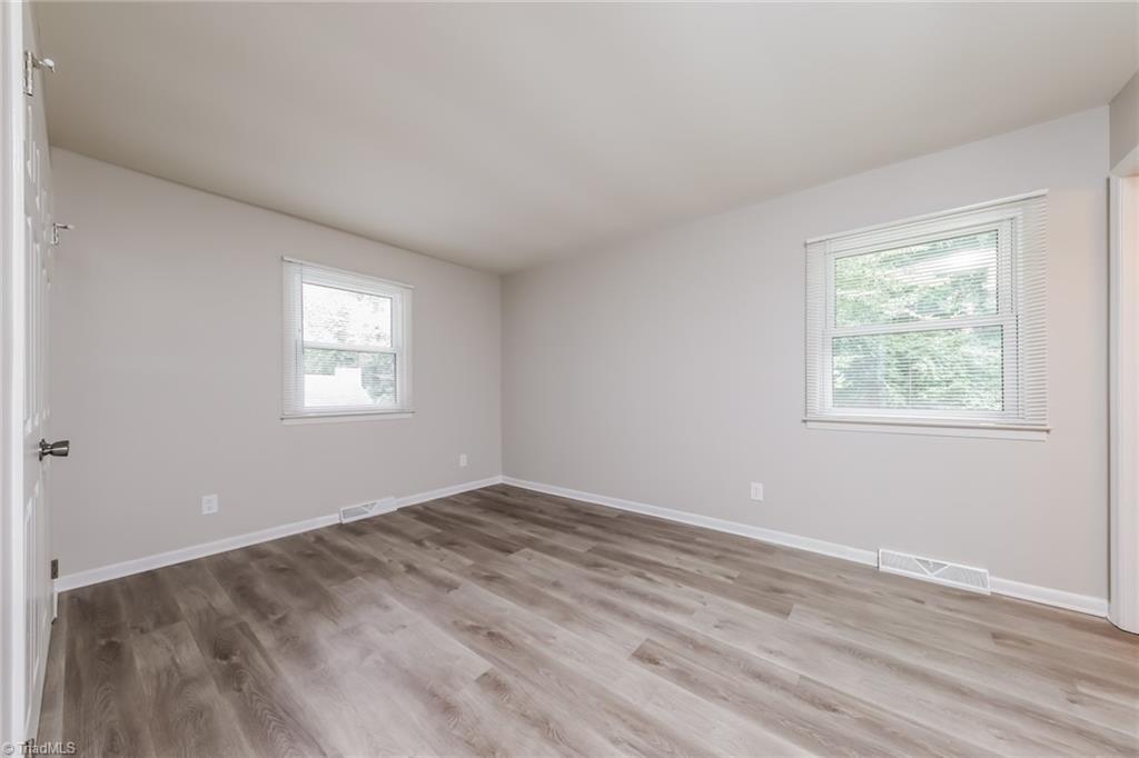 332 Foxcroft Drive Winston-Salem, NC 27103 - Photo 12 of 17