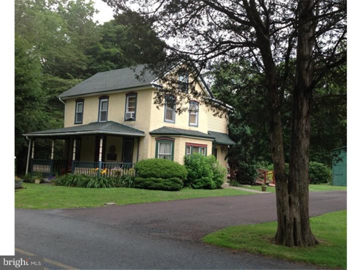 1359 Hendricks Road Pennsburg, PA 18073 - Photo 1 of 19 Exterior Side