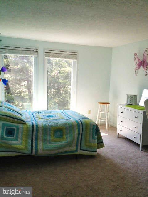 1816 North Shore Court Reston, VA 20190 - Photo 14 of 19 Bedroom