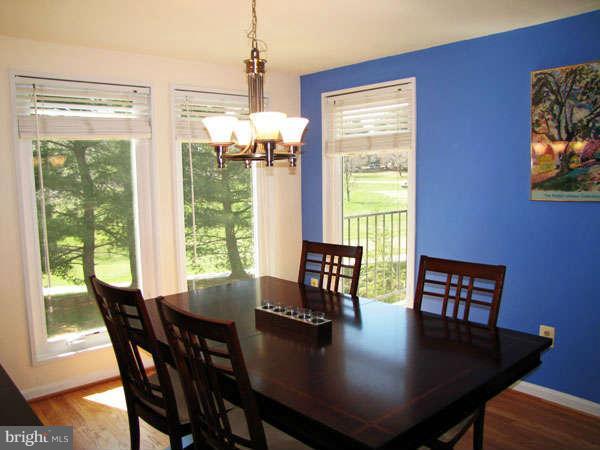 1816 North Shore Court Reston, VA 20190 - Photo 6 of 19 Dining Room